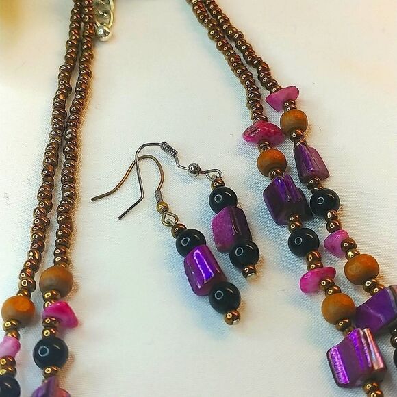 Handmade Beautiful necklace w/earring set. 28 inch. - Picture 3 of 5